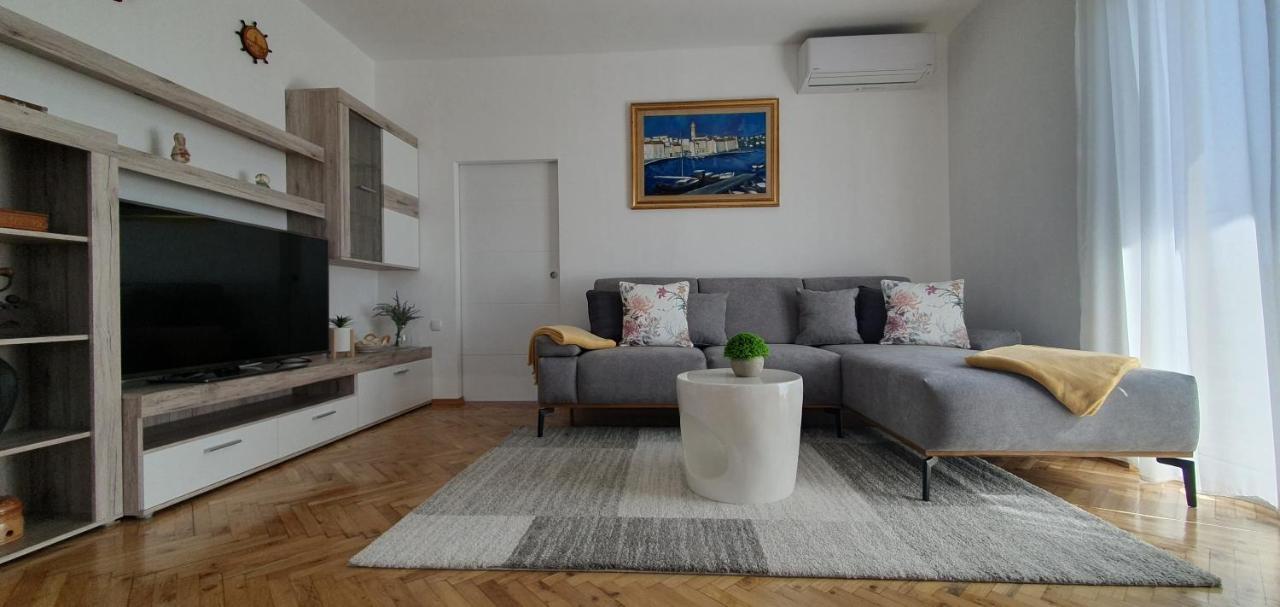 Apartmani Pavlovic Кърк Екстериор снимка