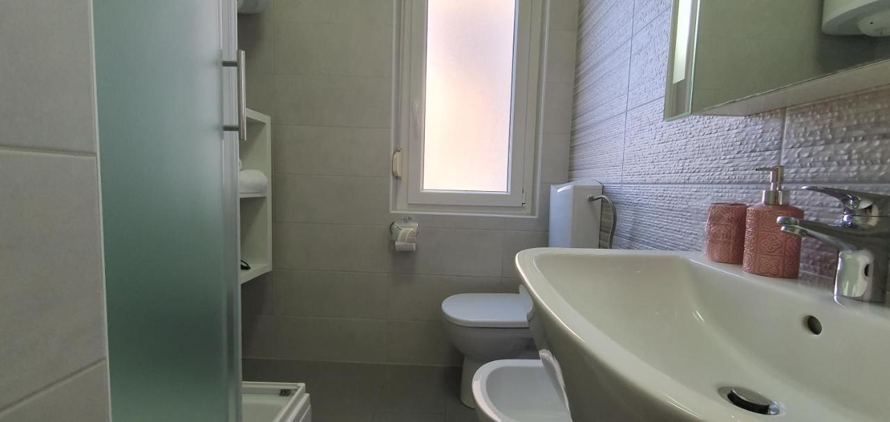Apartmani Pavlovic Кърк Екстериор снимка
